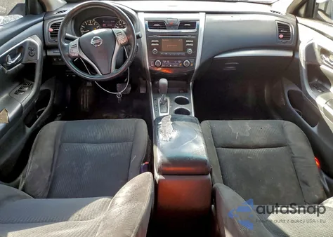 2015 Nissan Altima 2.5 z USA, uszkodzony, nr VIN 1N4AL3AP4FC298641